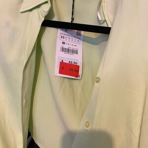 NWT- H&M crop long sleeve. Green - XS